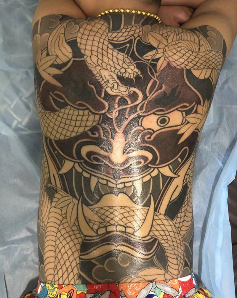 扎纹身图片_老传统纹身图案