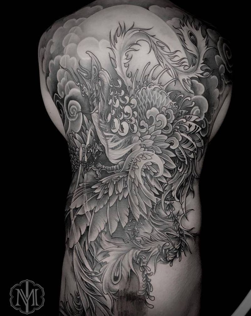 满背凤凰纹身图片_背部新传统纹身图案