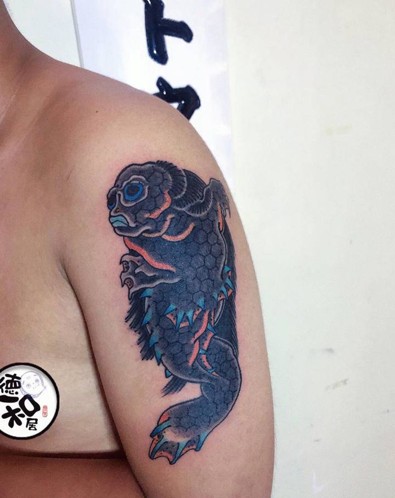 娃娃鱼纹身图片_手臂老传统纹身图案