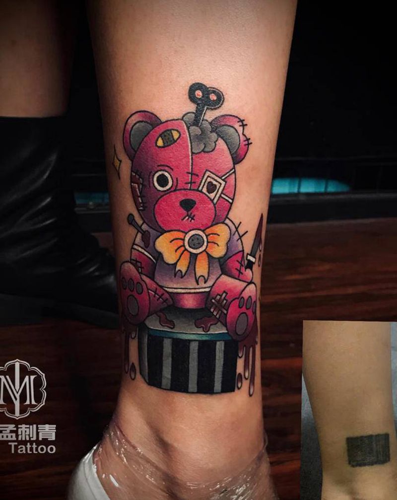 脚环小熊纹身图片_腿部Old School纹身图案