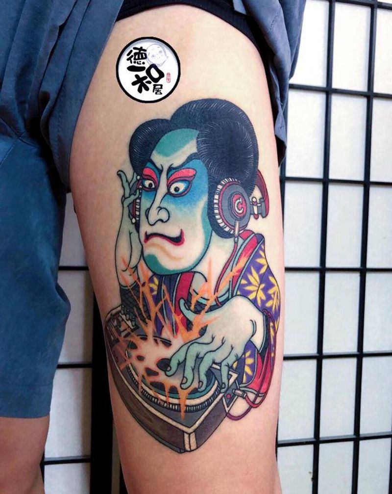 恢复后纹身图片_腿部老传统纹身图案