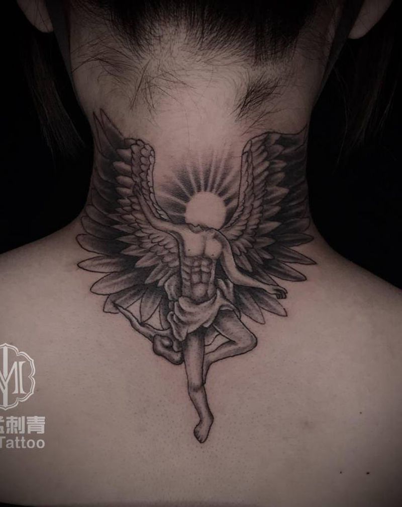 天使纹身图片_颈部欧美写实纹身图案