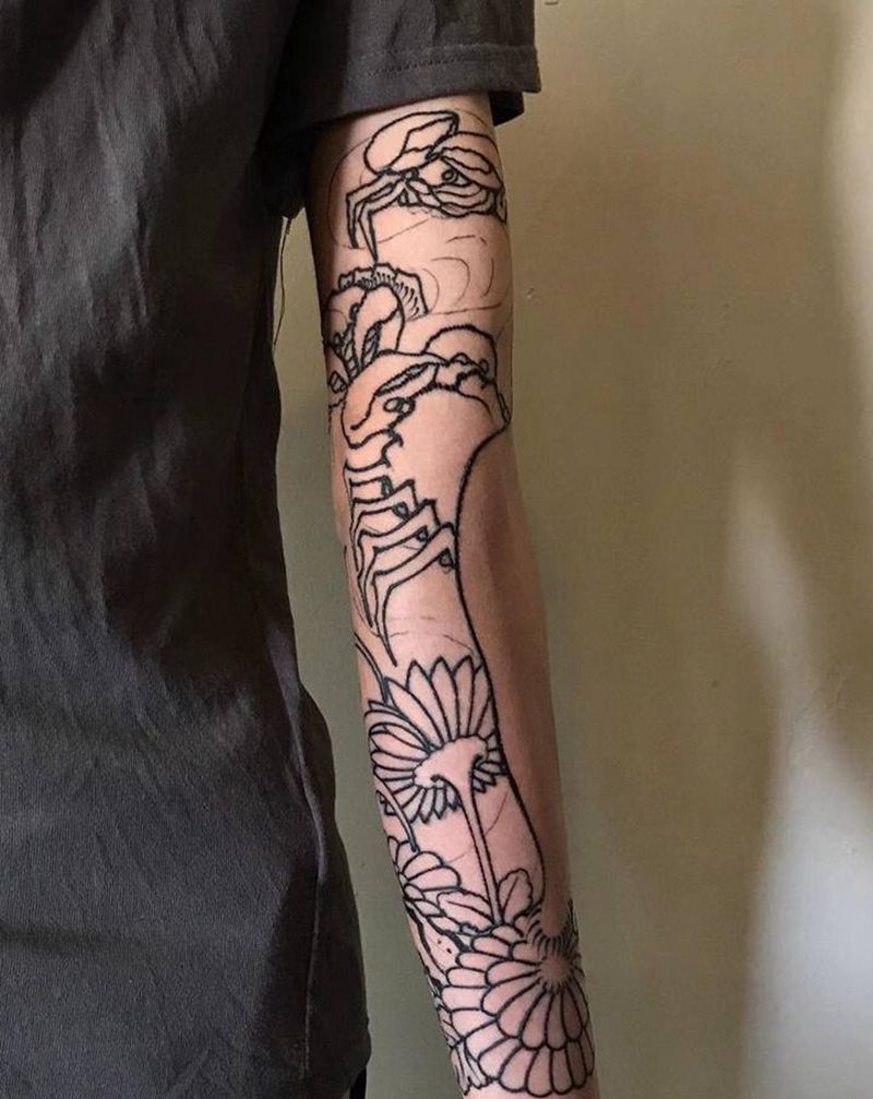 一些线图纹身图片_手臂背部老传统纹身图案