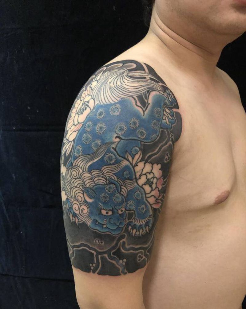 唐狮遮盖旧纹身纹身图片_手臂老传统纹身图案