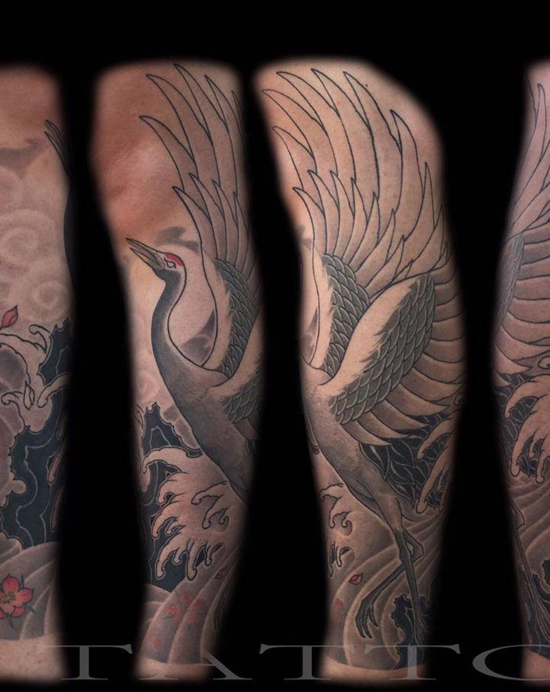 仙鹤纹身图片_腿部新传统仙鹤纹身图案