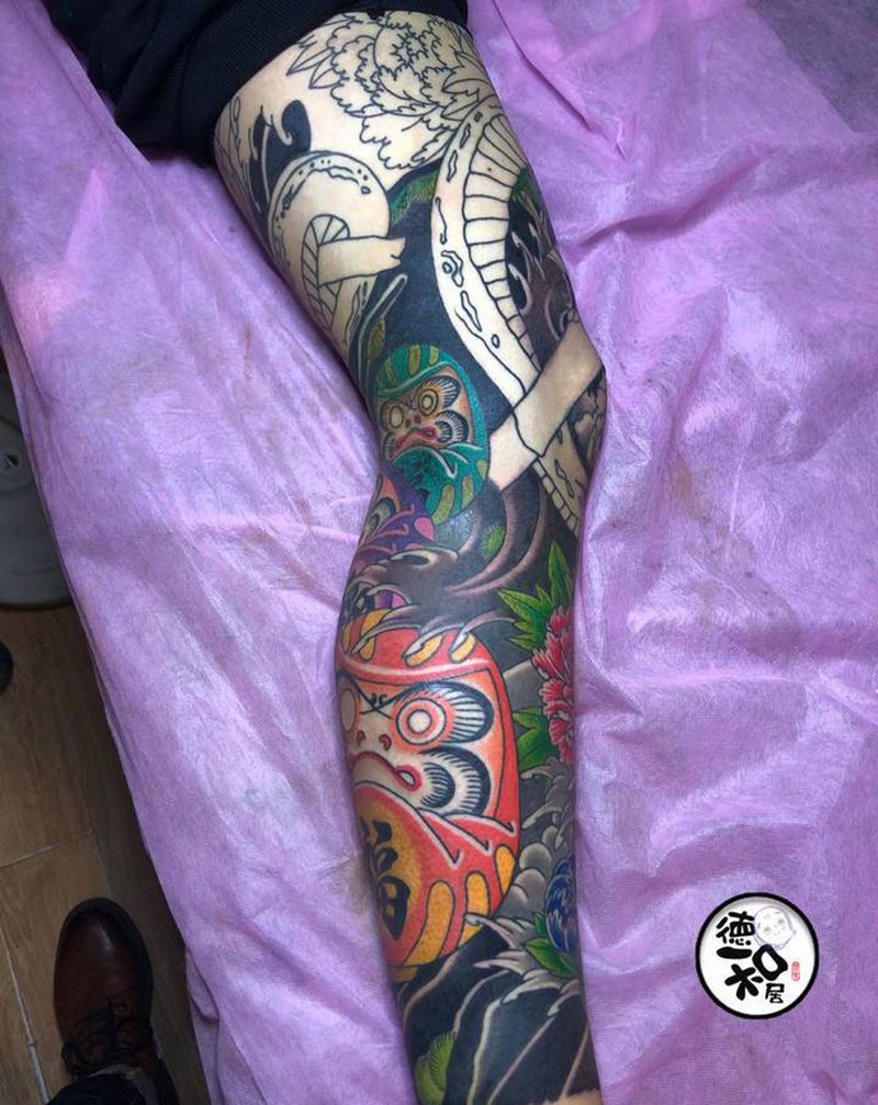 花腿纹身图片_腿部老传统纹身图案