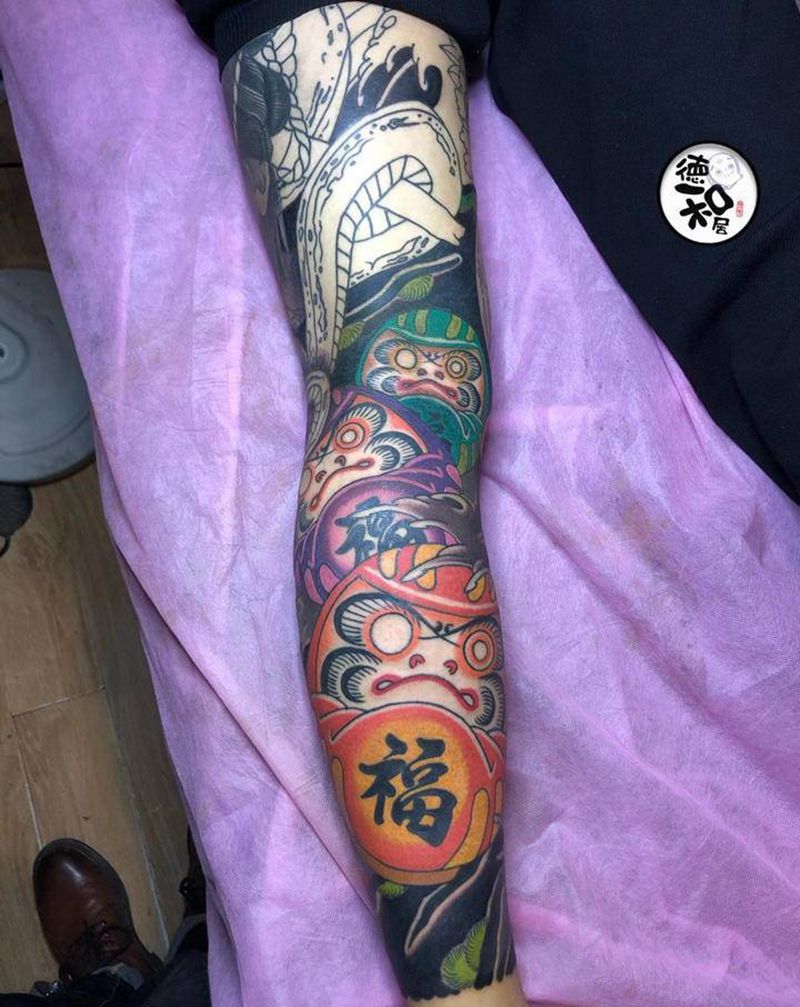 花腿纹身图片_腿部老传统纹身图案