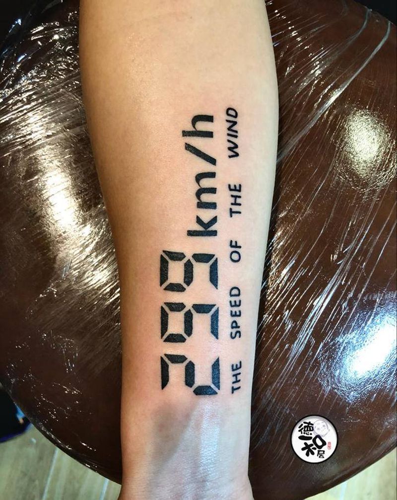 299纹身图片_手臂几何花体字纹身图案