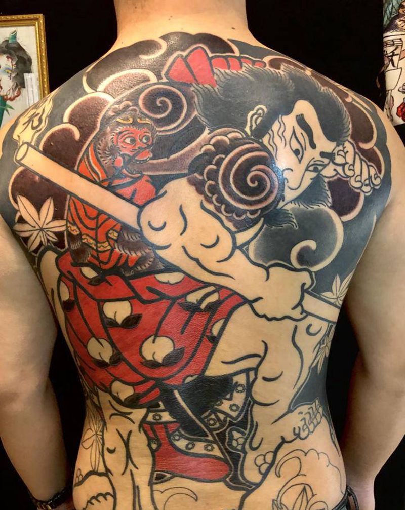 菜园子张青纹身图片_背部老传统纹身图案