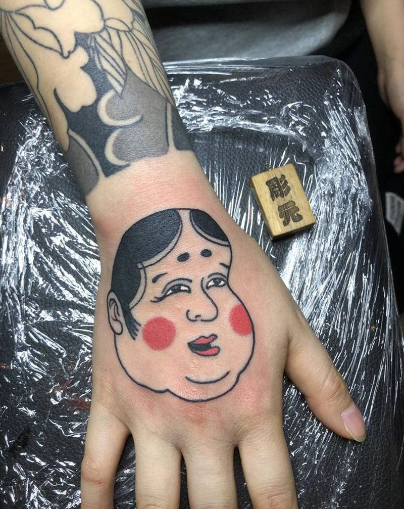 手背纹身图片_手部老传统纹身图案