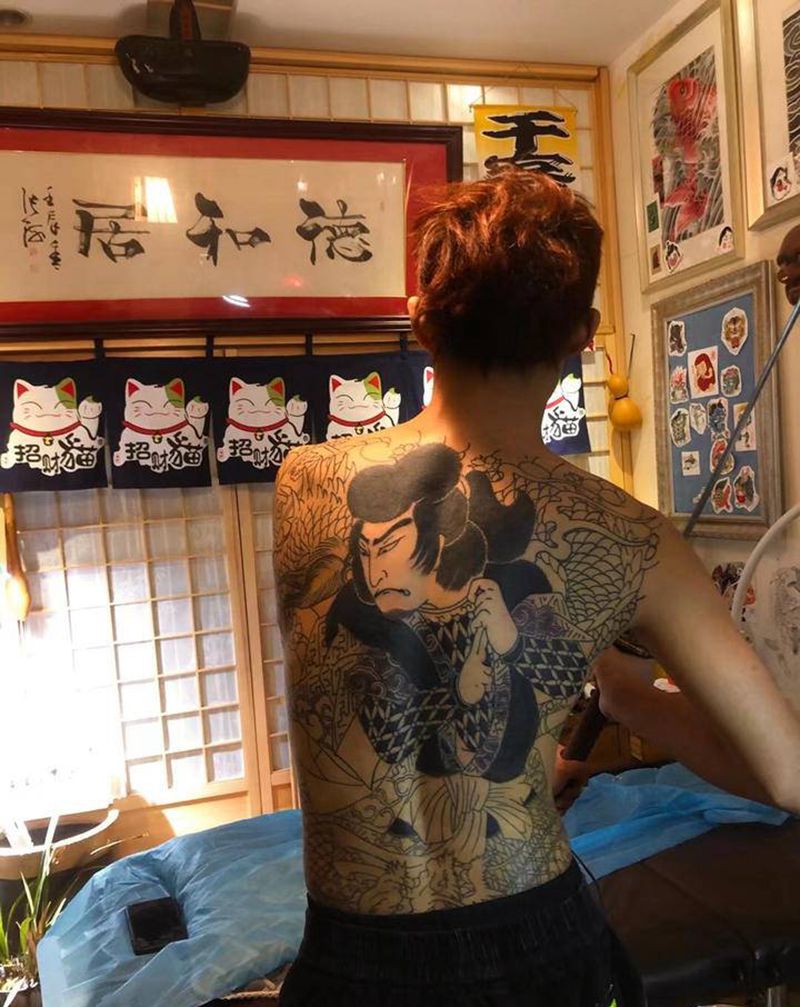 半成品纹身图片_背部老传统纹身图案