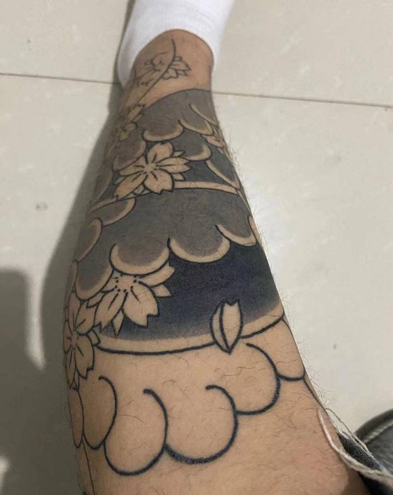 包小腿樱花纹身图片_腿部老传统纹身图案