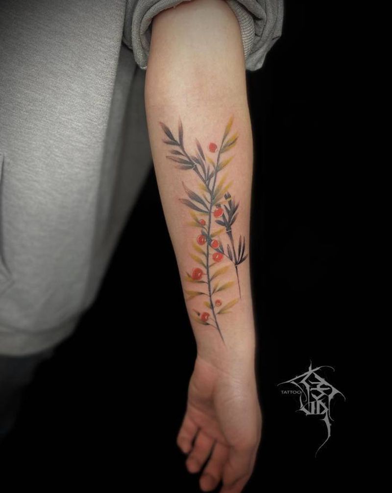 红豆杉纹身图片_手臂水彩纹身图案