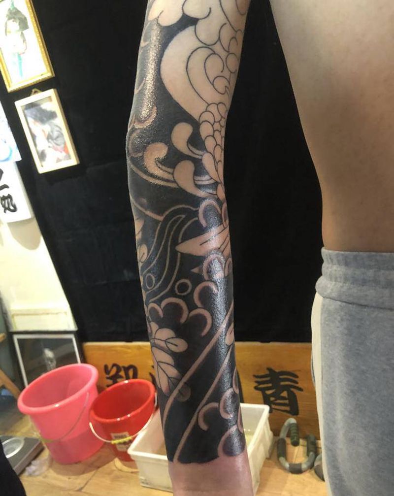 今日打雾纹身图片_手臂老传统纹身图案