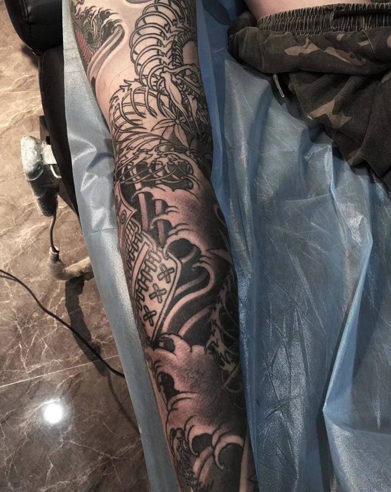 花腿纹身图片_腿部纹身图案