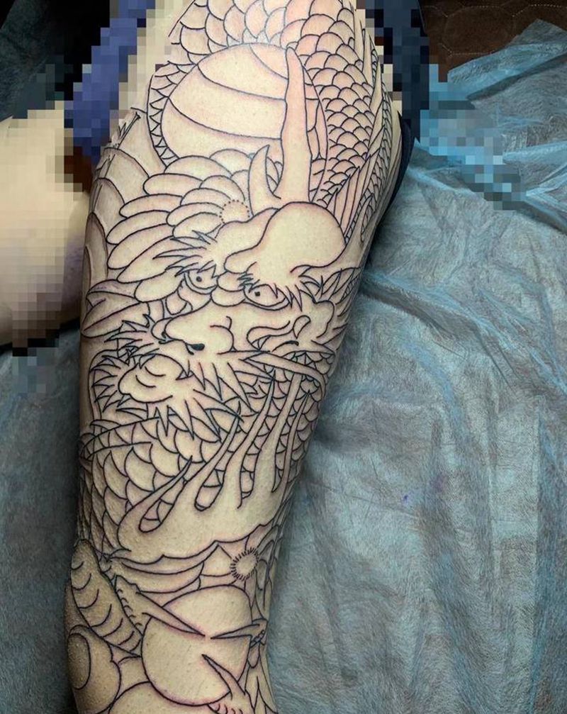 勇弟小作纹身图片_腿部纹身图案