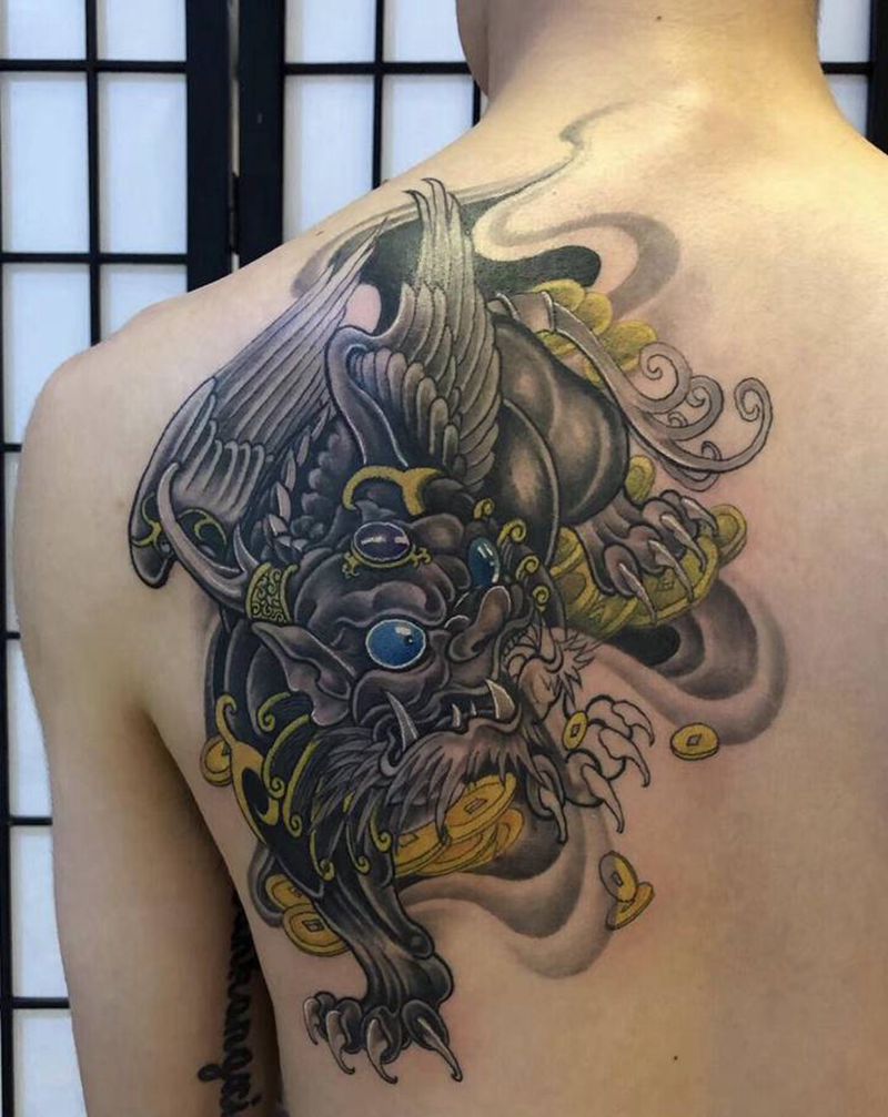 比丘纹身图片_新传统纹身图案