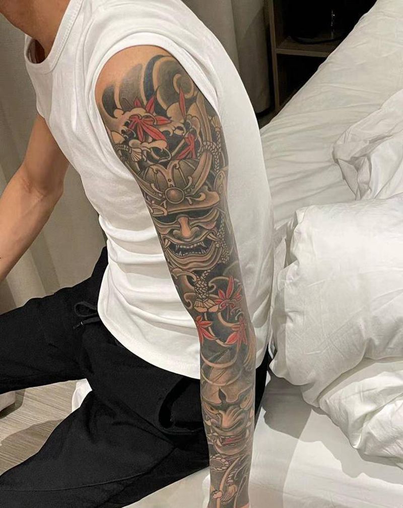 花臂还需一次完成纹身图片_手臂新传统纹身图案