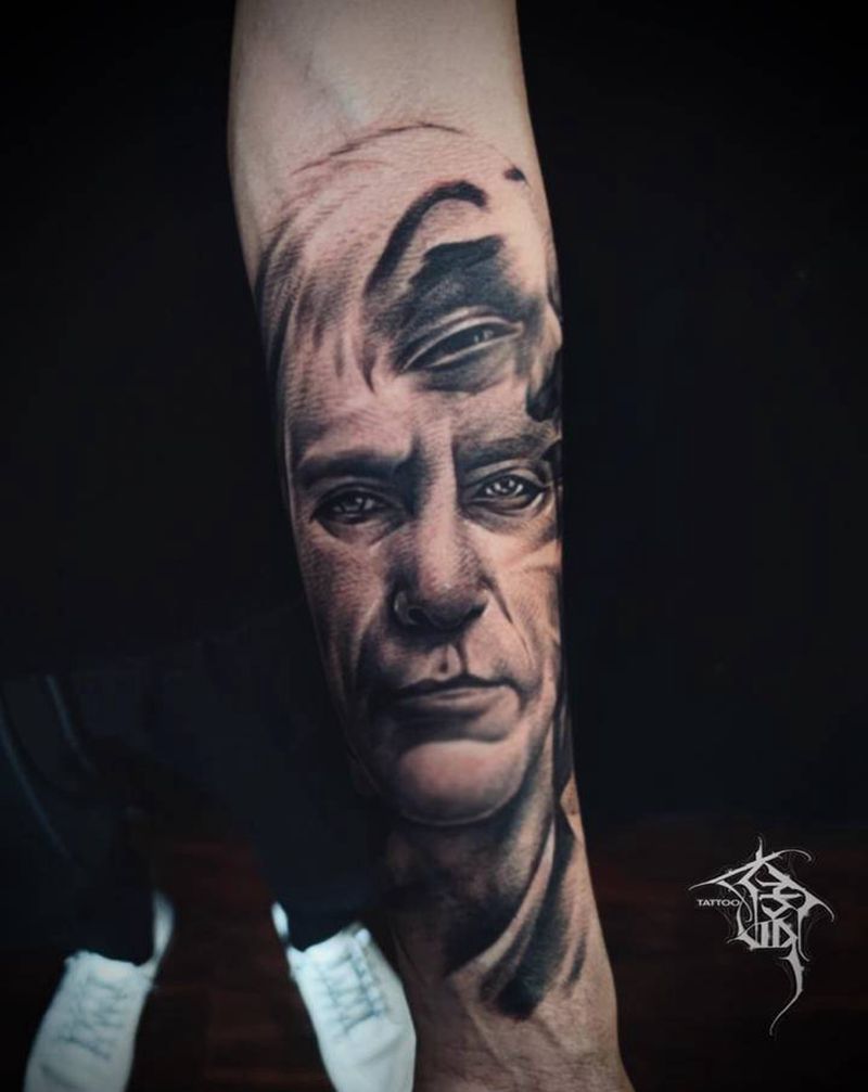 小丑亚瑟纹身图片_手臂欧美写实纹身图案