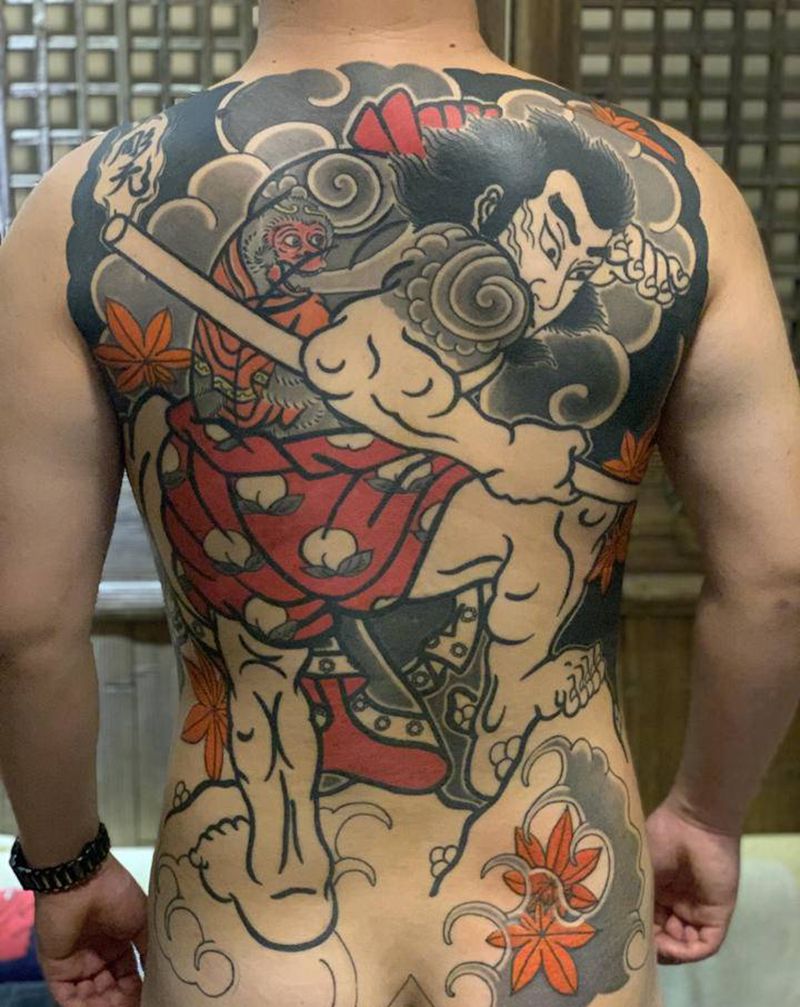 满背纹身图片_老传统纹身图案