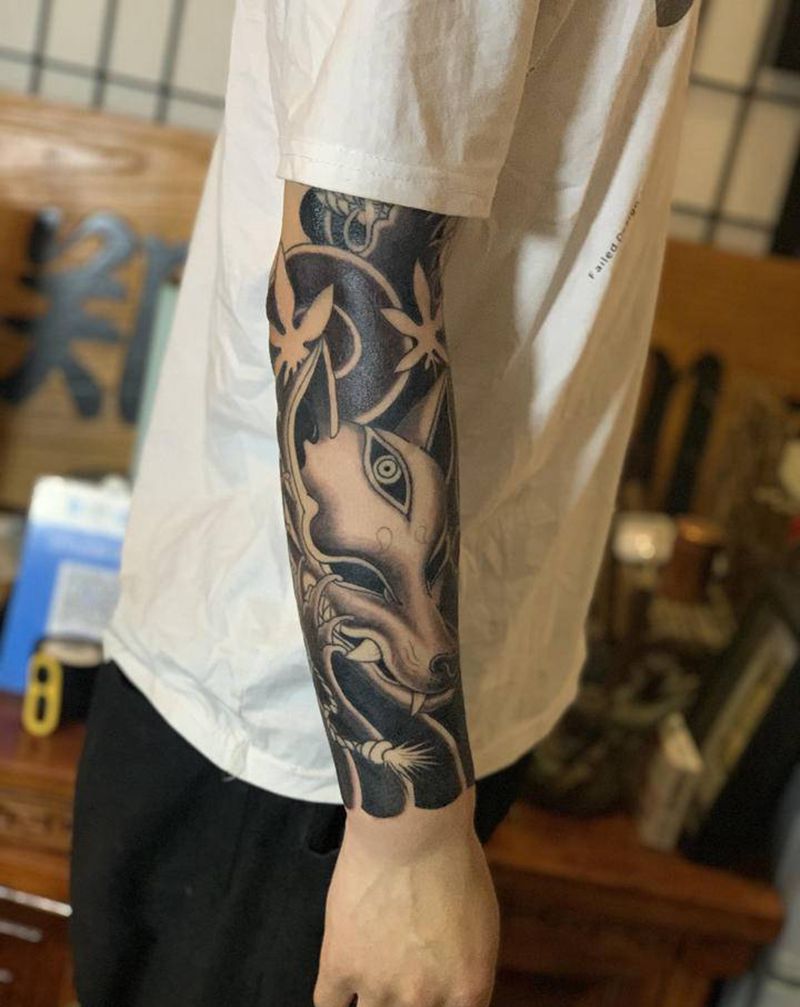 花臂纹身图片_手臂老传统纹身图案