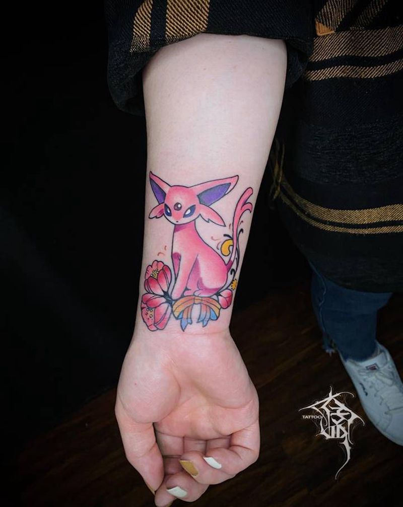 太阳伊布纹身图片_手臂Old School纹身图案