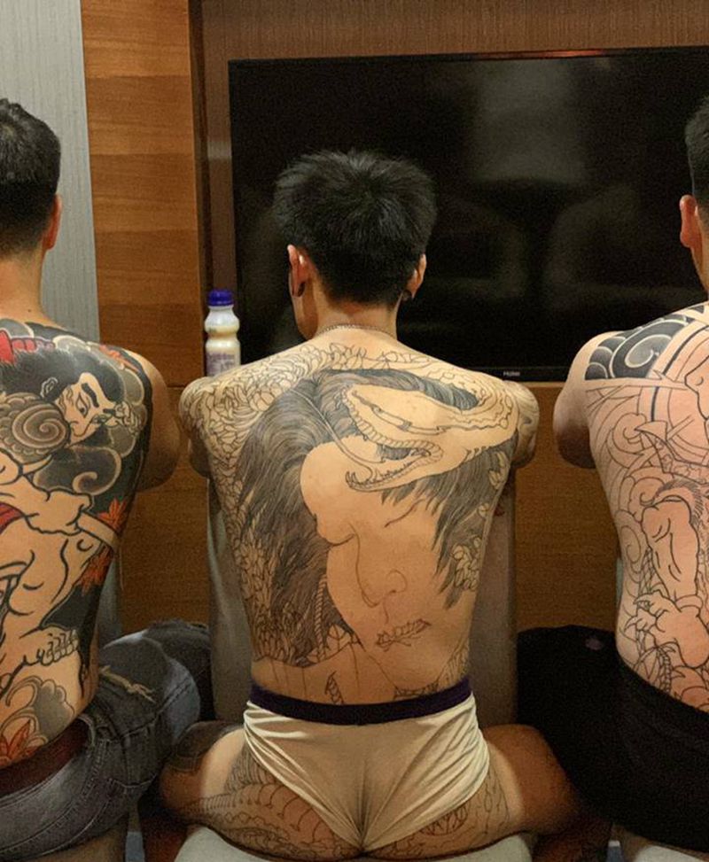 满背纹身图片_老传统纹身图案