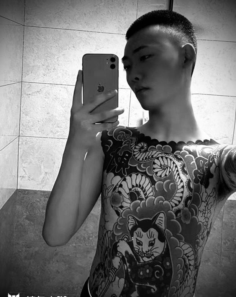 招财猫纹身图片_老传统纹身图案