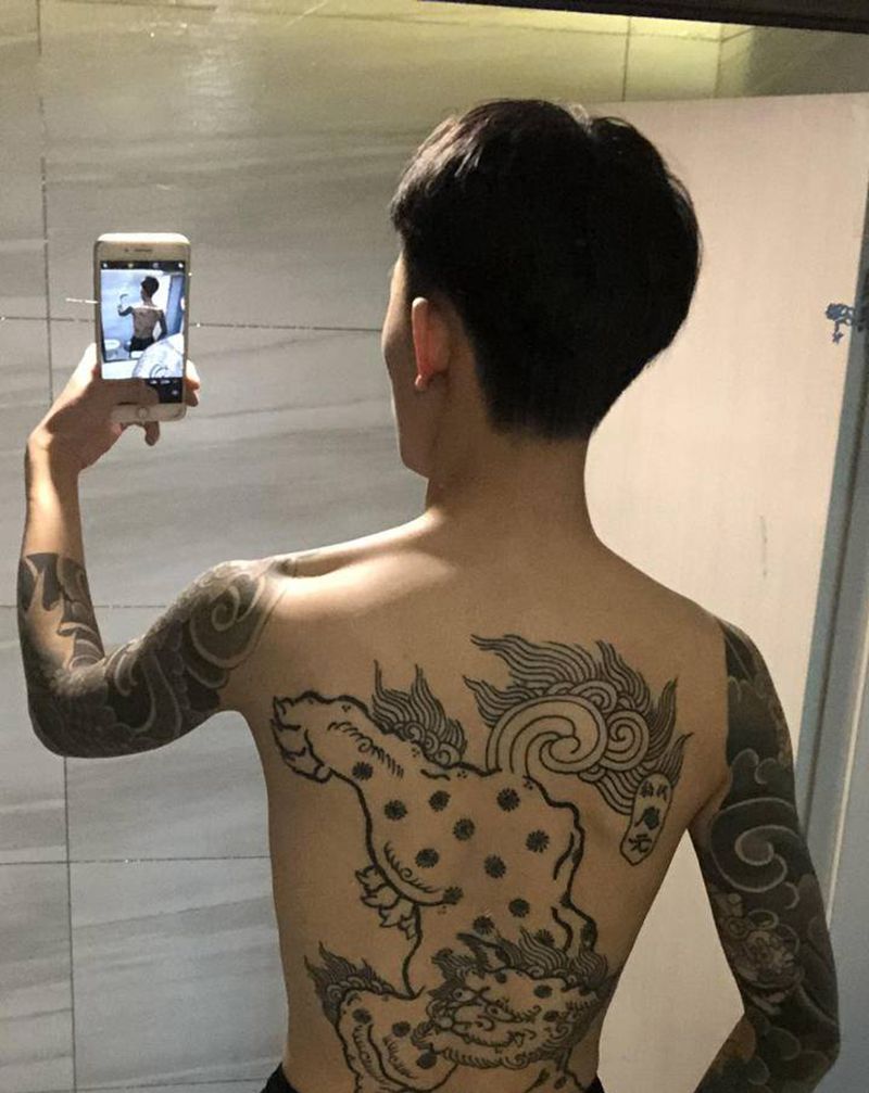 背➕臂纹身图片_老传统纹身图案