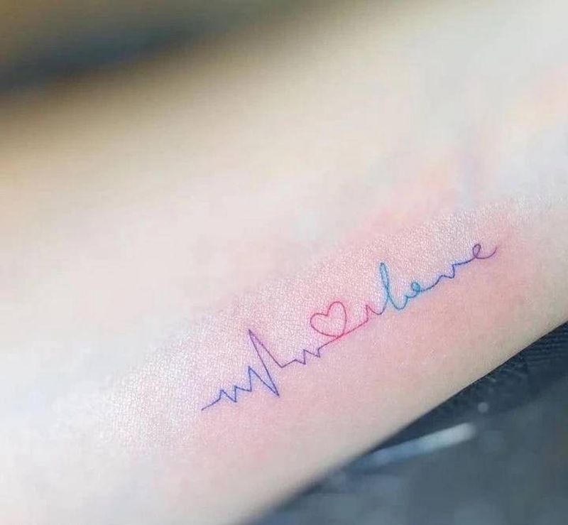 小周纹身图片_花体字纹身图案