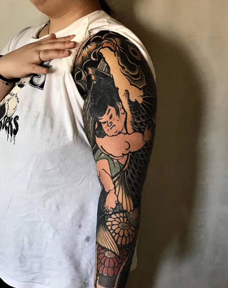 小胖墩完成作纹身图片_手臂老传统纹身图案