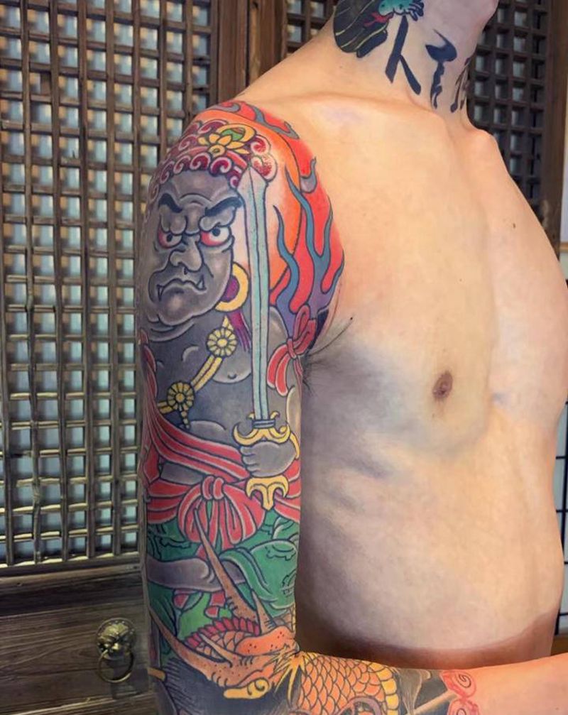 不动明王纹身图片_手臂老传统纹身图案