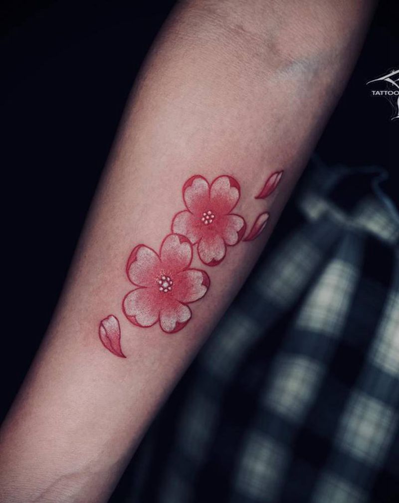 樱花纹身图片_手臂小清新纹身图案