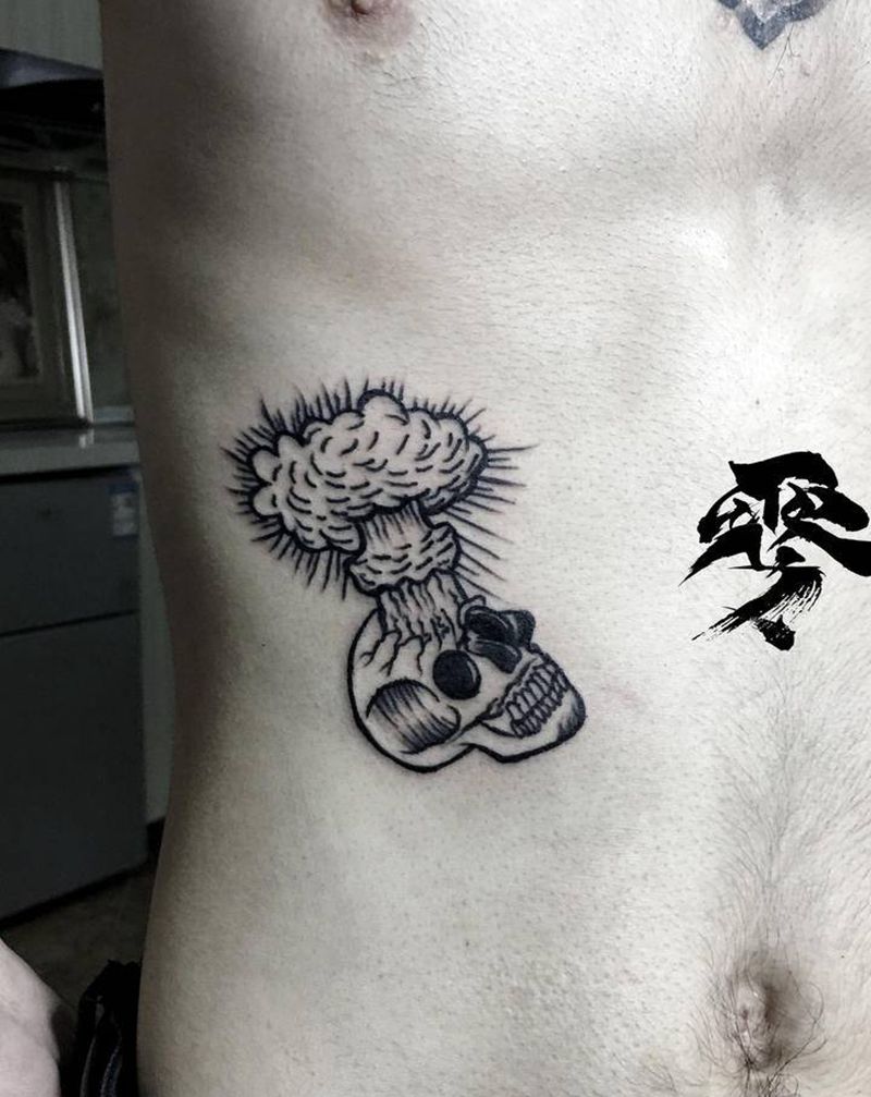 骷髅纹身图片_腰部纹身图案