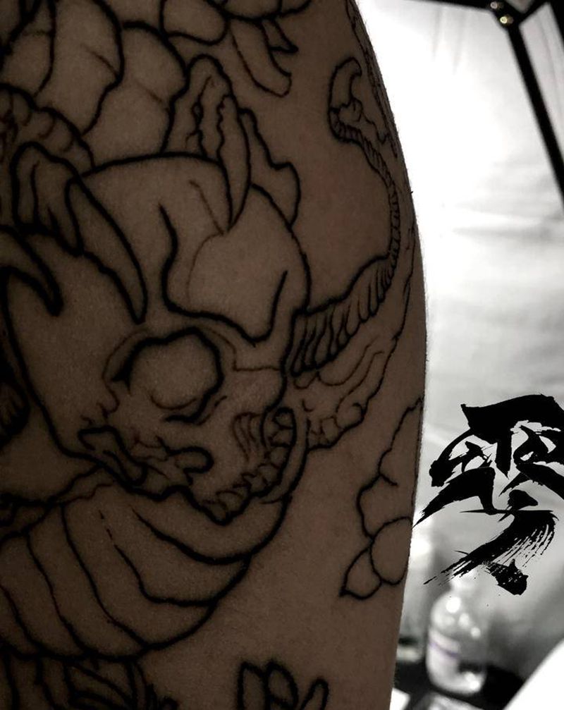 小骷髅纹身图片_肩部纹身图案