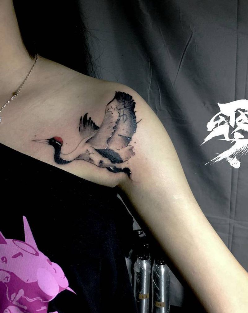 鹤纹身图片_肩部纹身图案