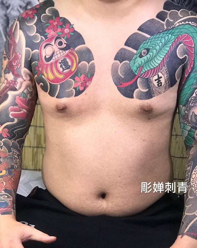 老传统双半胛纹身图片_手臂老传统纹身图案