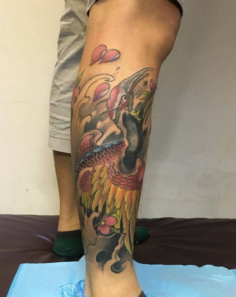 鹤纹身图片_腿部新传统纹身图案
