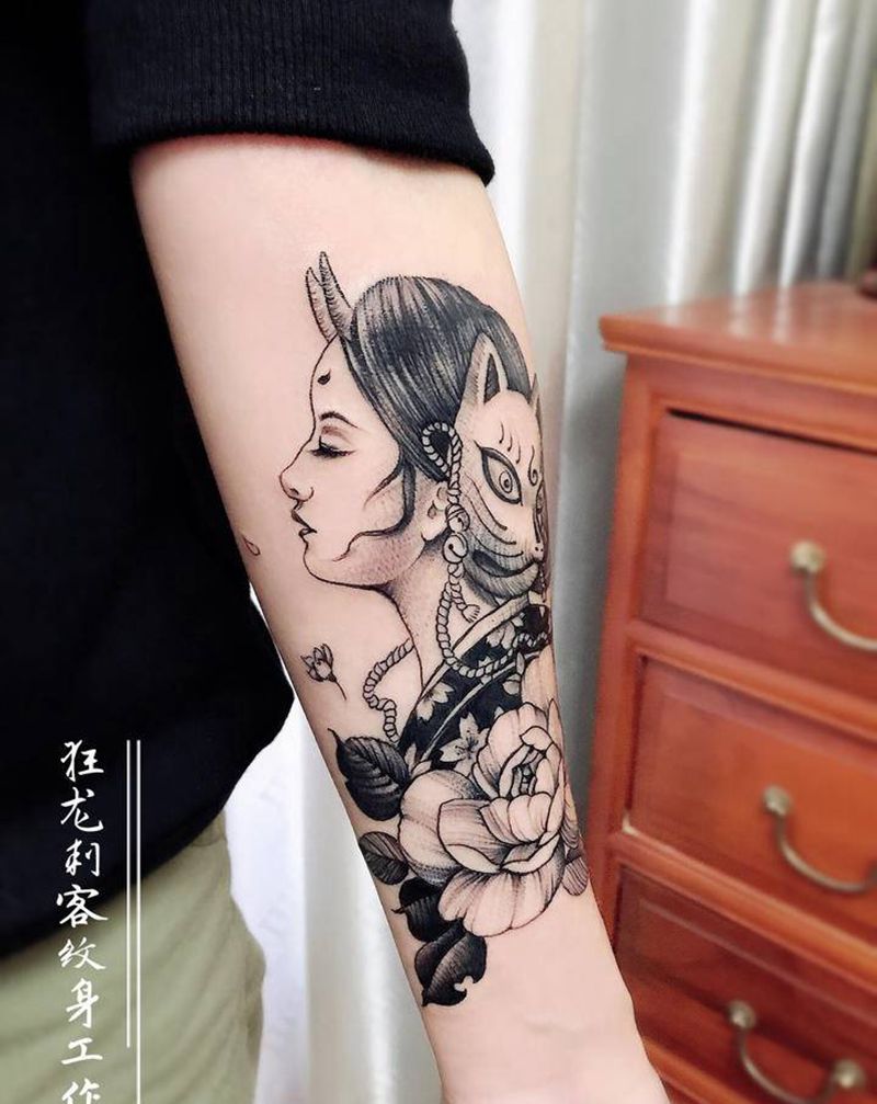艺妓纹身图片_手臂肩部新传统点刺艺妓艺妓小清新纹身图案