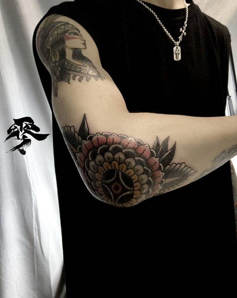 school肘花纹身图片_手臂Old School纹身图案