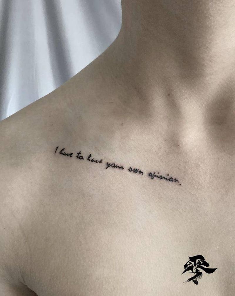 字母纹身图片_胸部纹身图案