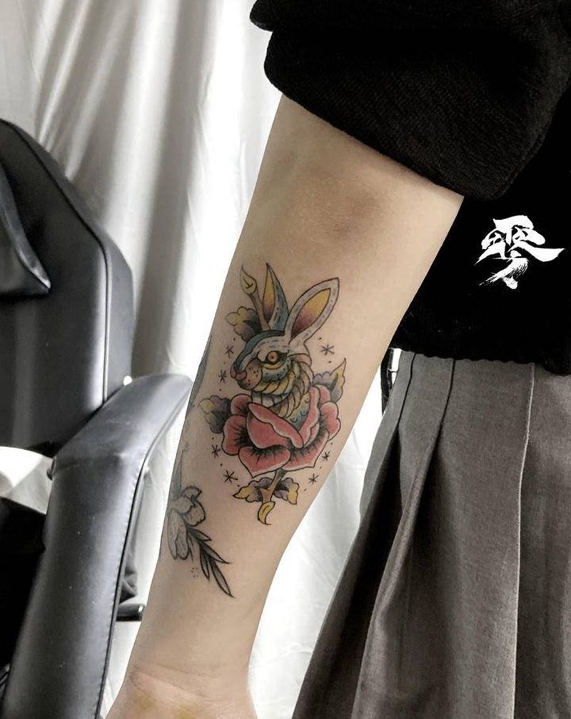 五彩缤纷小兔子纹身图片_手臂Old School纹身图案