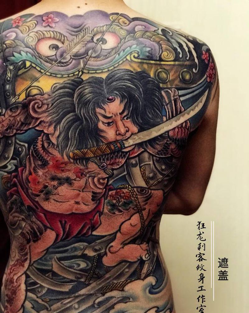 遮盖~张顺破水门纹身图片_背部肩部新传统老传统张顺破水门传统满背水浒纹身图案