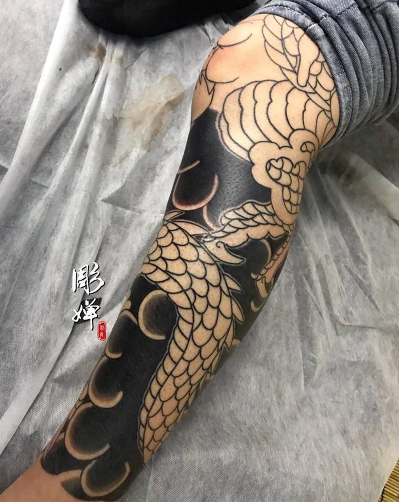 进度更新纹身图片_腿部老传统纹身图案