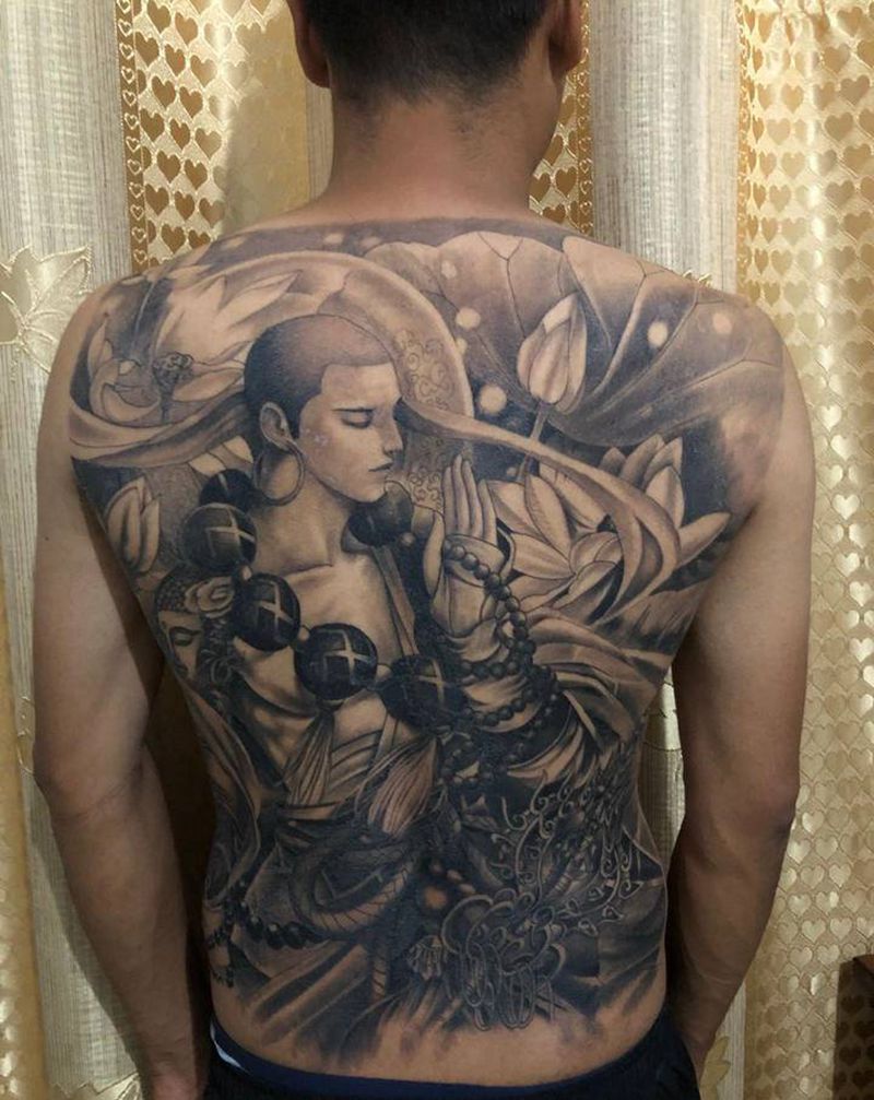 恢复第三天纹身图片_背部纹身图案