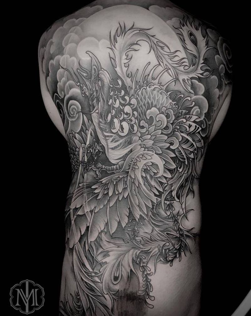 凤凰纹身图片_背部臀部新传统纹身图案