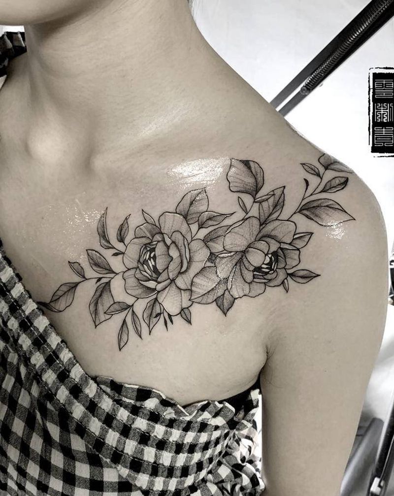 素花纹身图片_肩部纹身图案