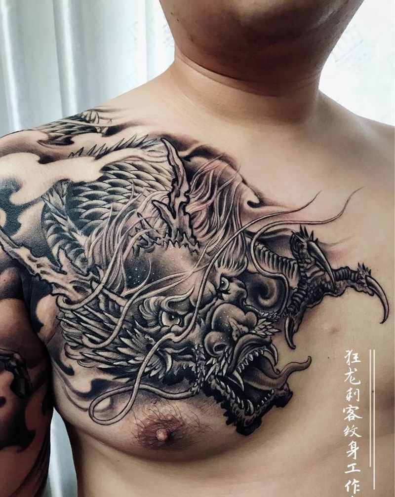 半甲纹身图片_胸部手臂老传统新传统龙马龙马半甲纹身图案