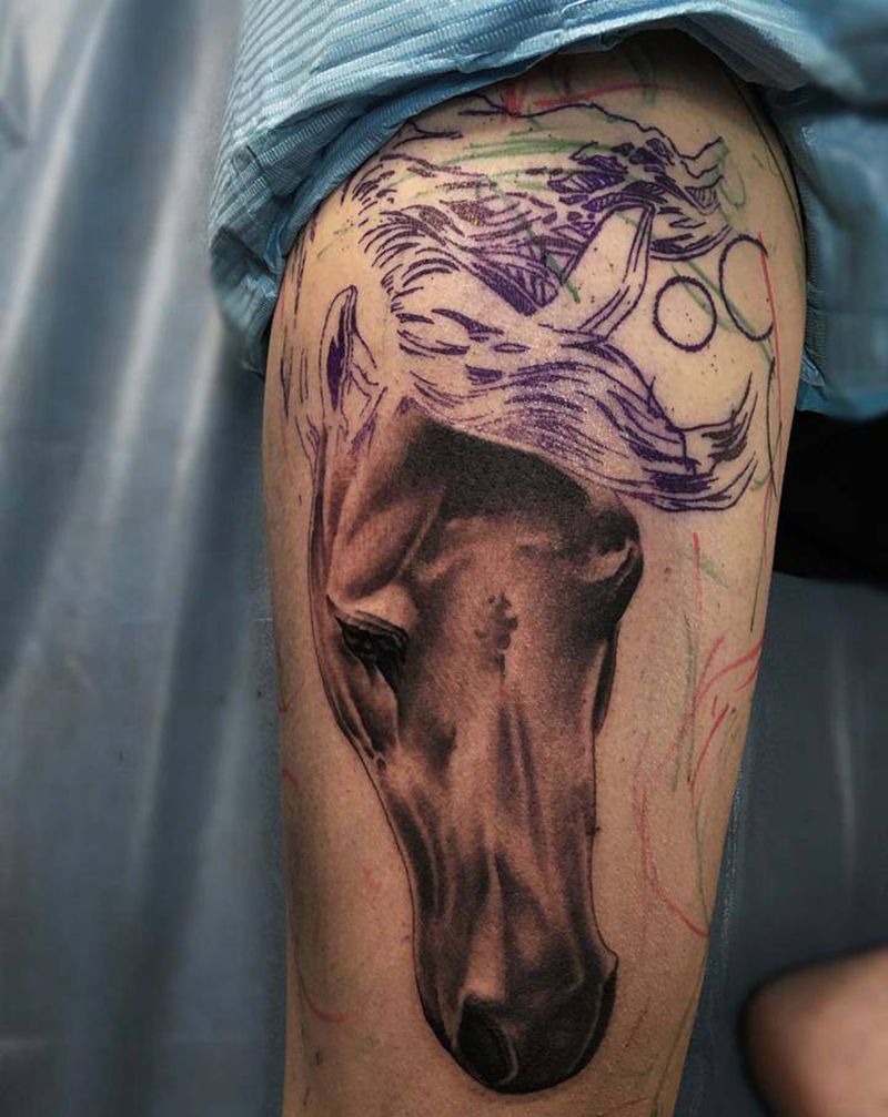 马纹身图片_腿部欧美写实纹身图案