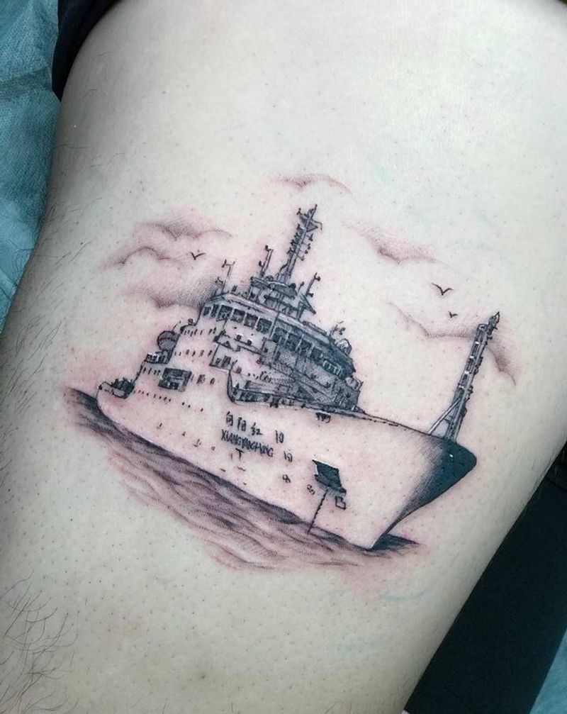 功勋间谍船纹身图片_腿部纹身图案